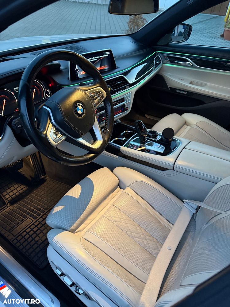 BMW Seria 7 740i - 3