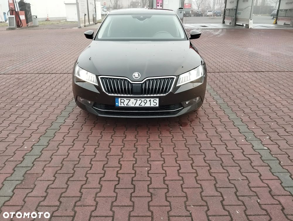 Skoda Superb 1.4 TSI 4x4 ACT Ambition - 2