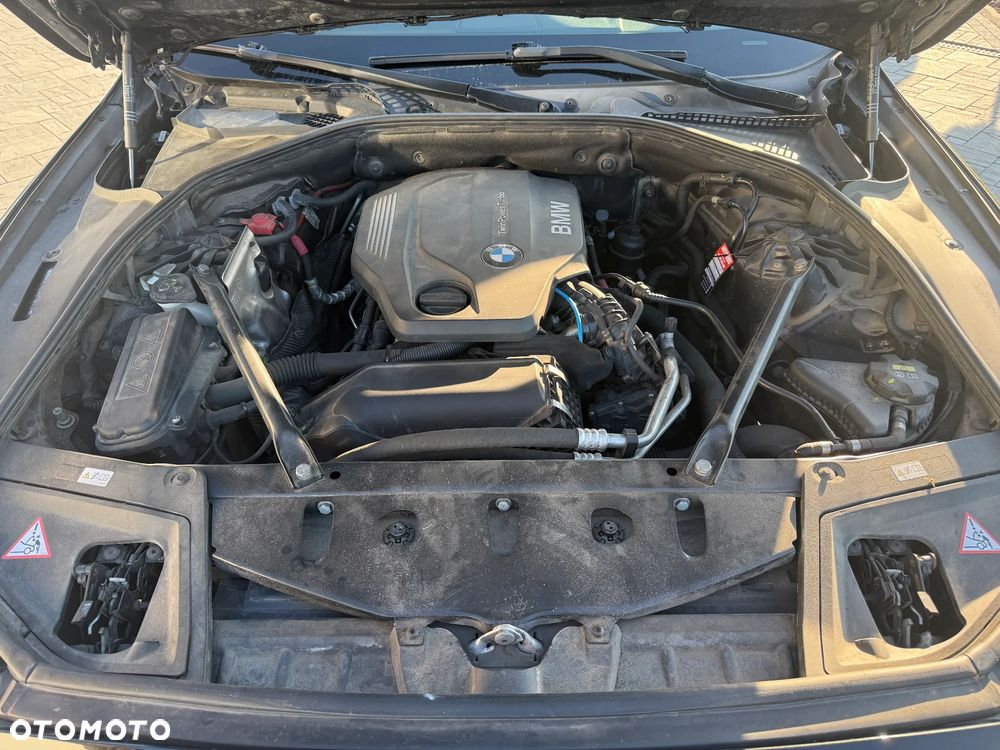 BMW Seria 5 518d - 10