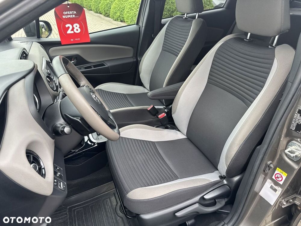 Toyota Yaris 1.5 Selection CVT - 12