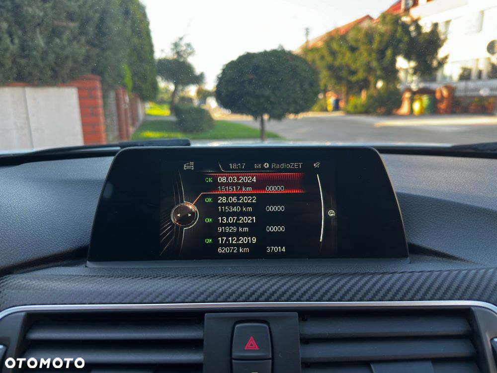 BMW Seria 3 320d Sport Line - 24