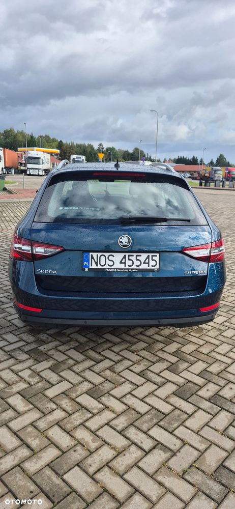 Skoda Superb 2.0 TDI Ambition - 6