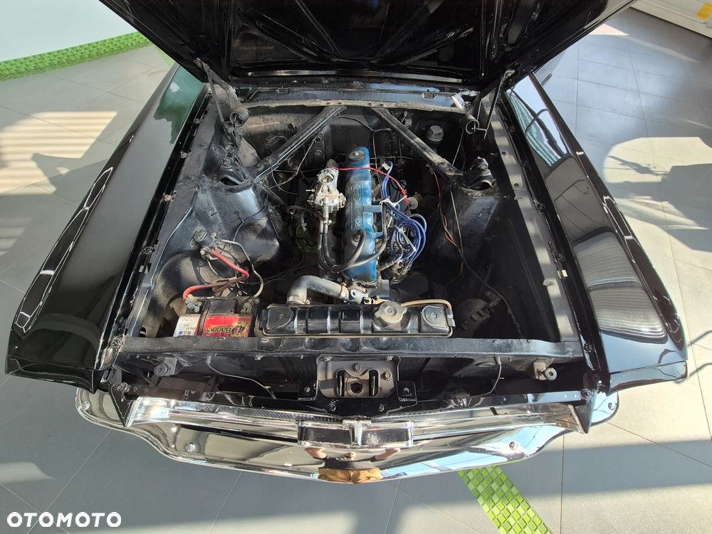 Ford Mustang - 37
