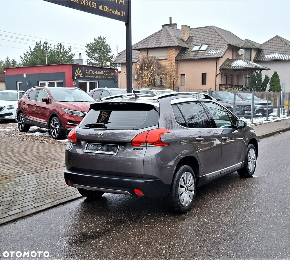 Peugeot 2008 PureTech 110 Stop&Start Allure - 10