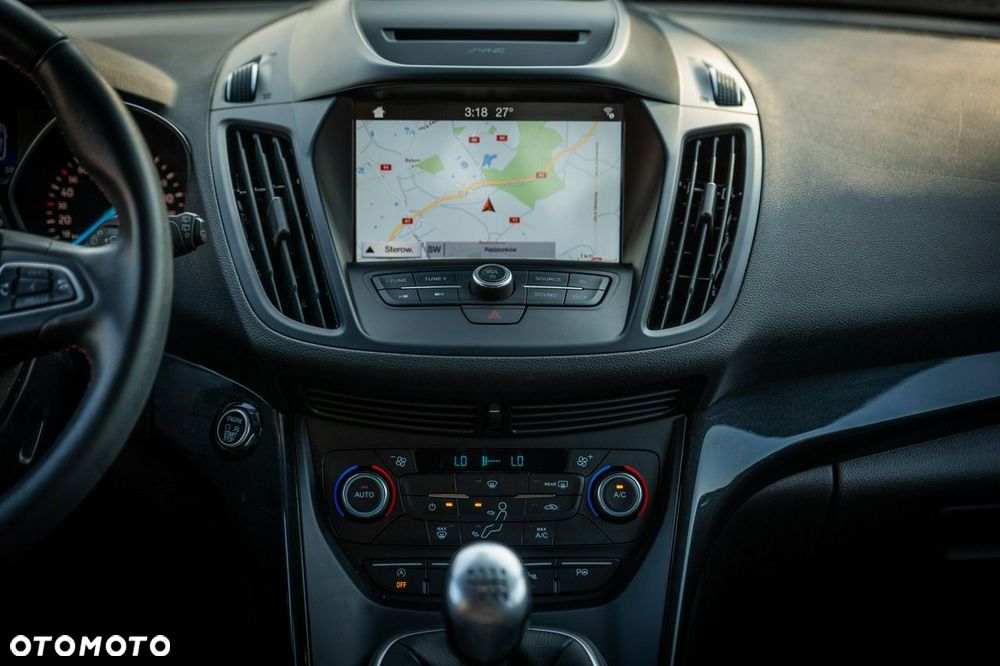 Ford Kuga 1.5 EcoBoost 2x4 Titanium - 21