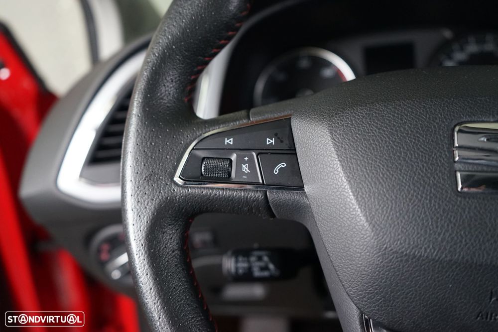 SEAT Leon ST 2.0 TDI S&S DSG FR - 18