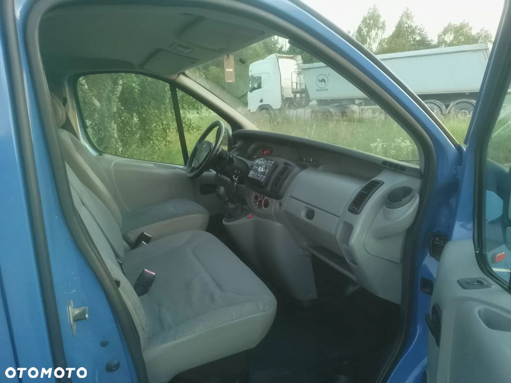 Renault Trafic - 11