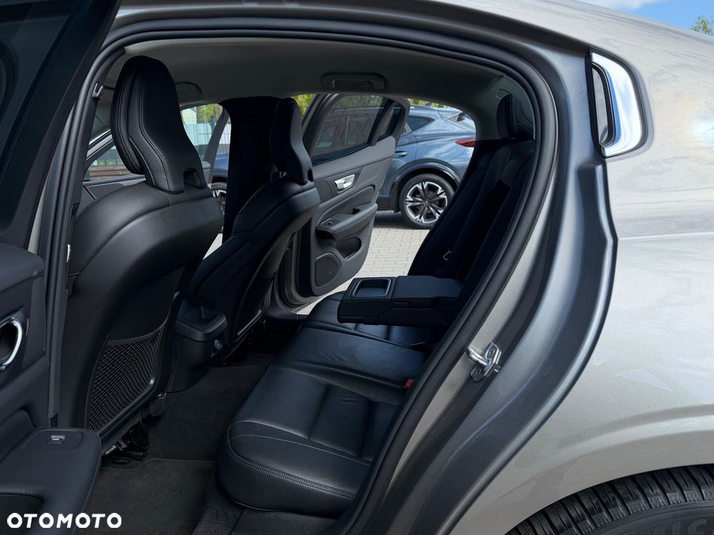 Volvo S60 - 30
