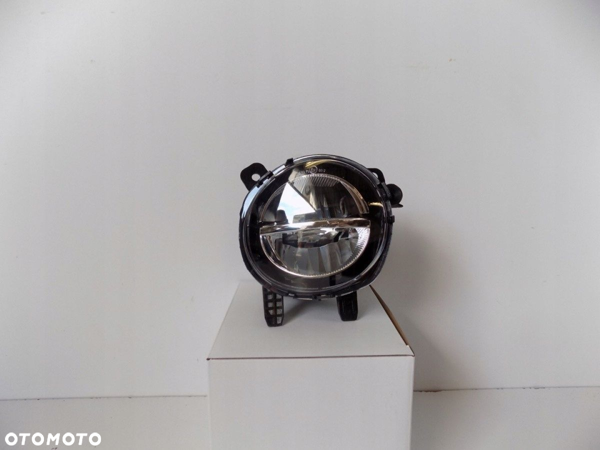 BMW 1, 2, 3, 4 F20 F30 Halogen LED Prawy 4388 - 3