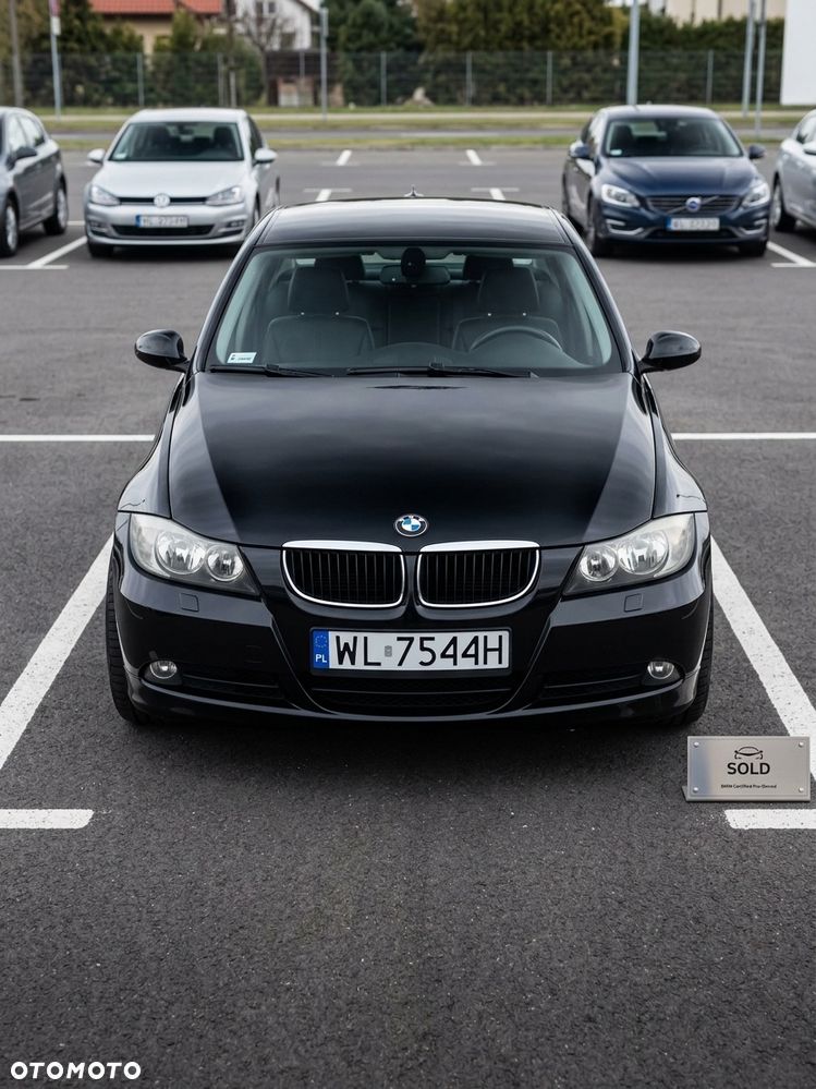 BMW Seria 3 318d - 4
