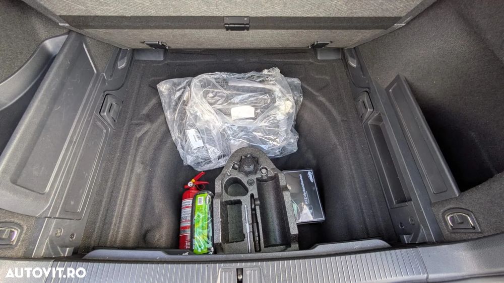 Volkswagen Passat Variant 2.0 TDI DSG Comfortline - 12