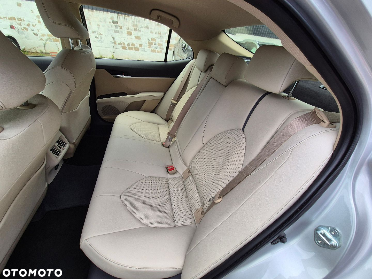 Toyota Camry - 7