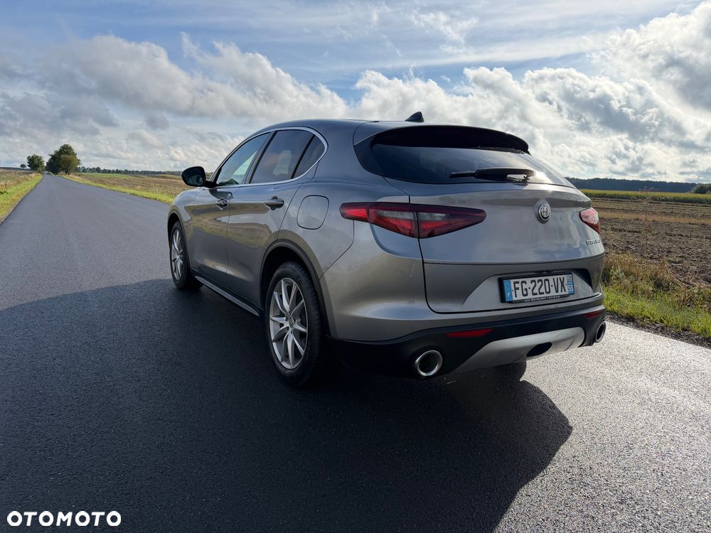 Alfa Romeo Stelvio 2.2 JTDM Super - 9