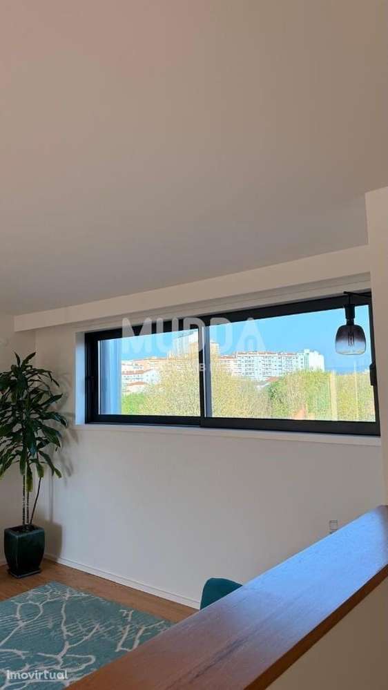 Excelente T2 Duplex com Terraço – Último Piso - Grande imagem: 3/17