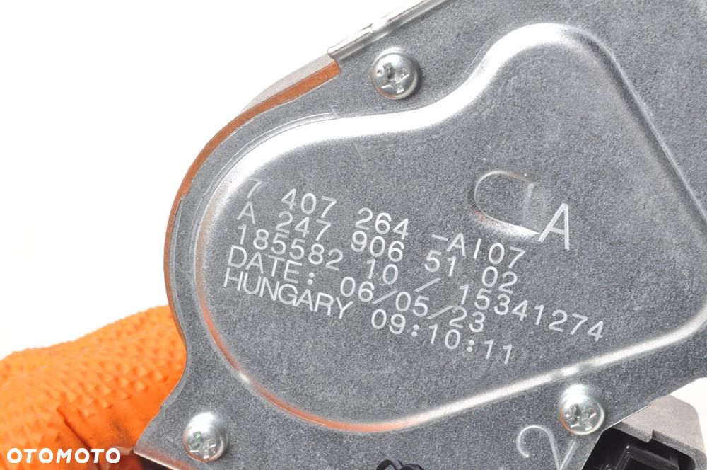 MERCEDES EQB X243 SILNICZEK WYCIERACZKI TYŁ A2479065102 - 3