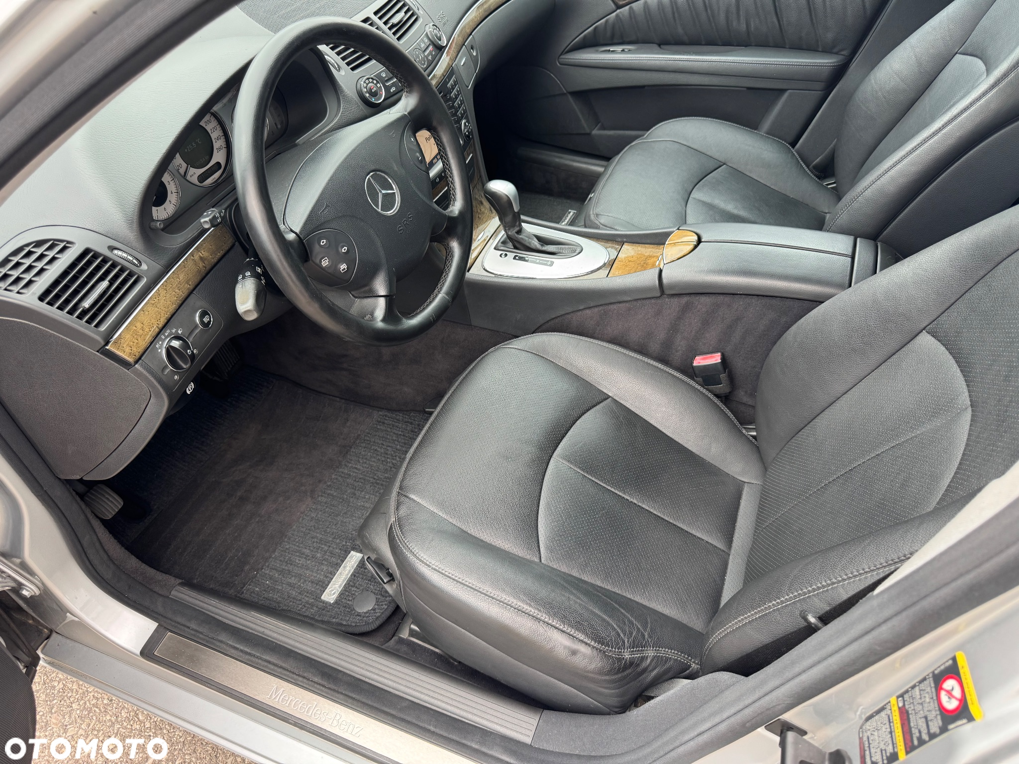Mercedes-Benz Klasa E 280 4-Matic Avantgarde - 21
