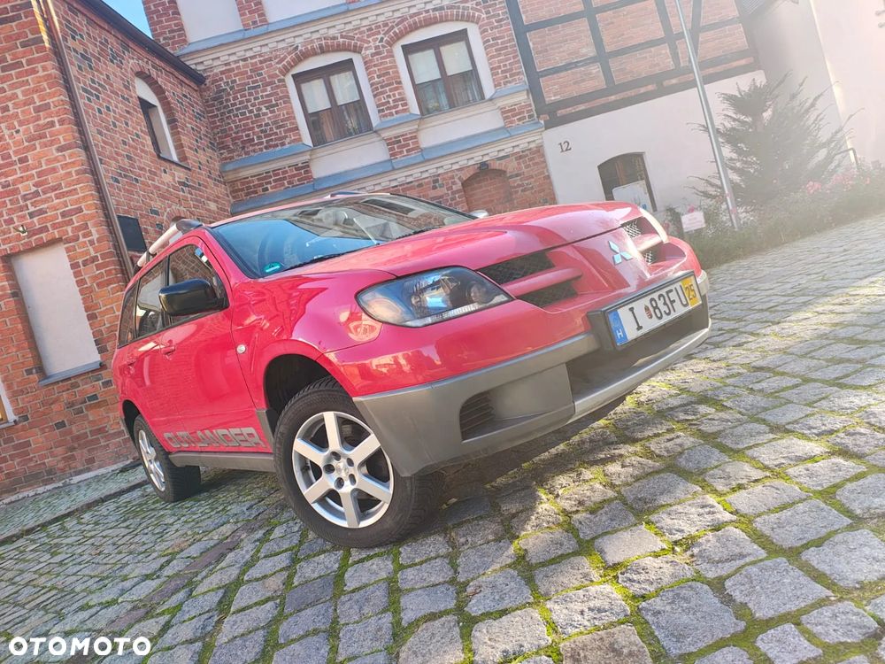 Mitsubishi Outlander 2.0 4WD Intense - 20