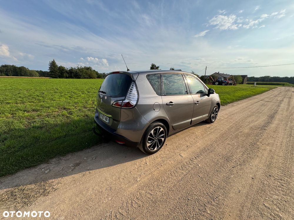 Renault Scenic ENERGY TCe 130 BOSE EDITION - 11