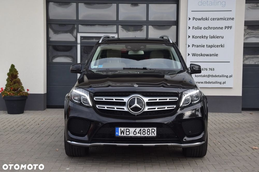 Mercedes-Benz GLS - 23