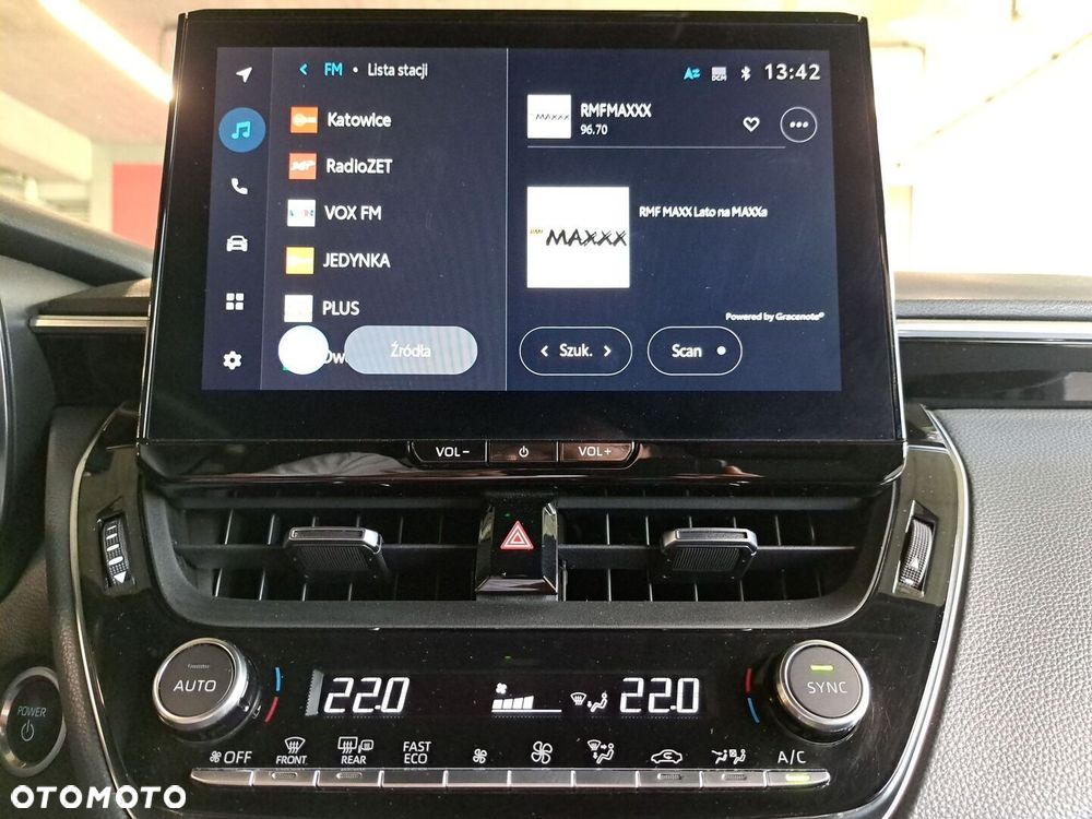 Toyota Corolla 1.8 Hybrid Style - 22