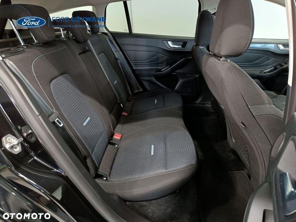 Ford Focus 1.0 EcoBoost Hybrid ACTIVE X - 33