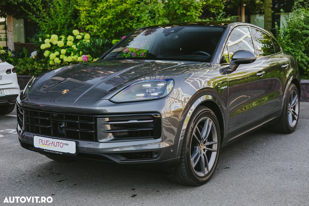 Porsche Cayenne Coupe E-Hybrid - 3