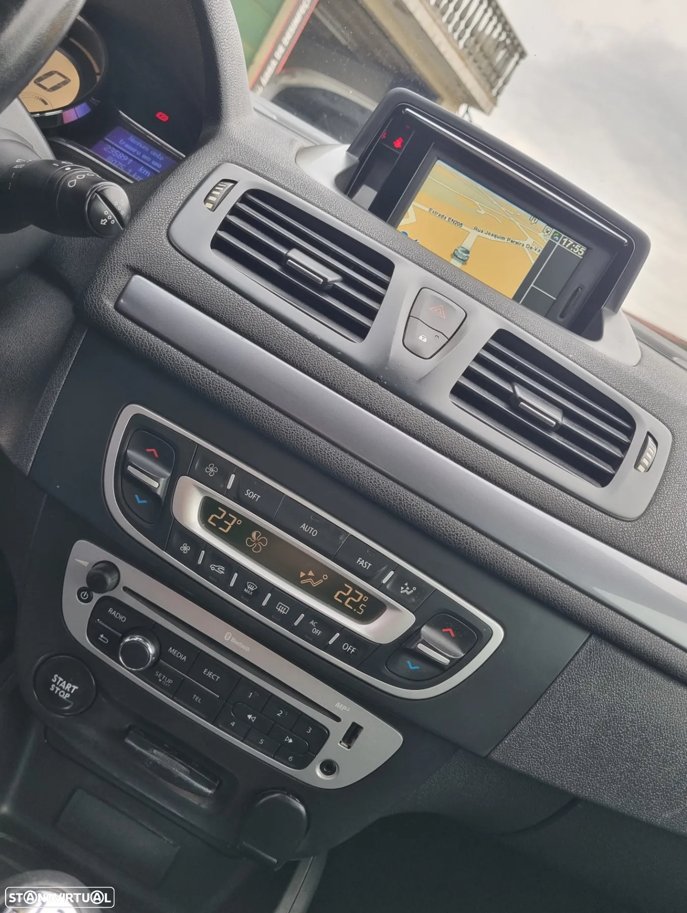 Renault Mégane 1.5 dCi Limited SS - 15