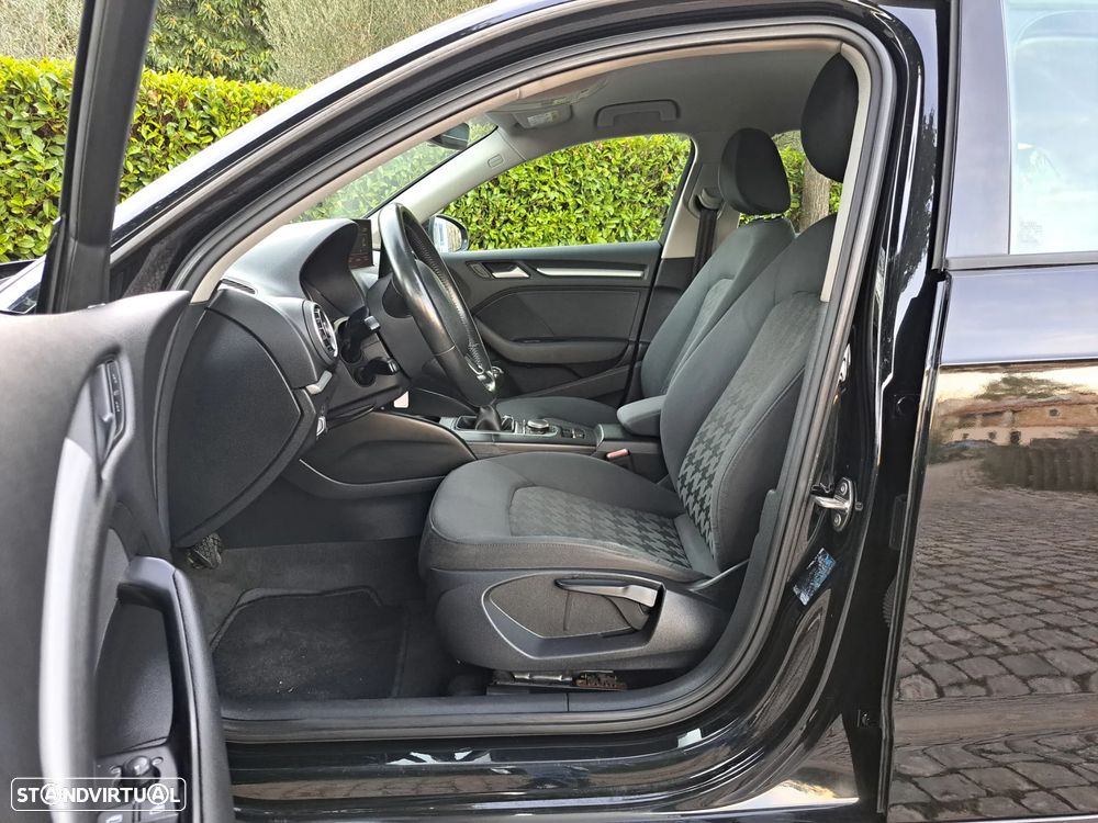 Audi A3 Sportback 1.6 TDI Attraction - 12