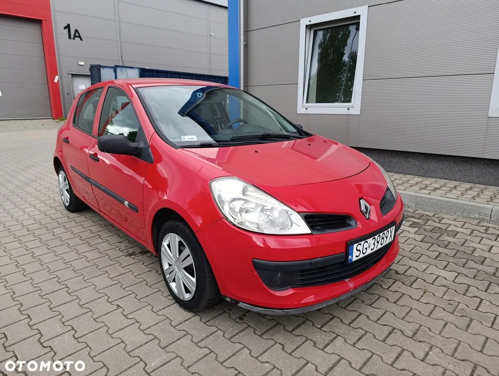 Renault Clio - 11