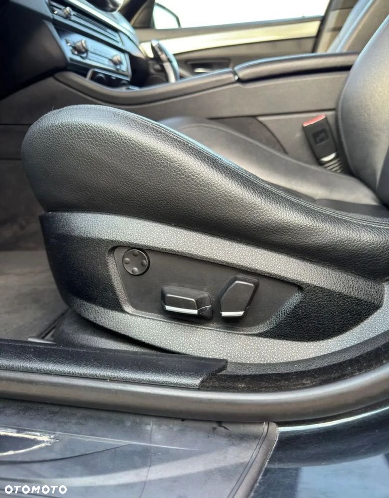 BMW Seria 5 530d - 12