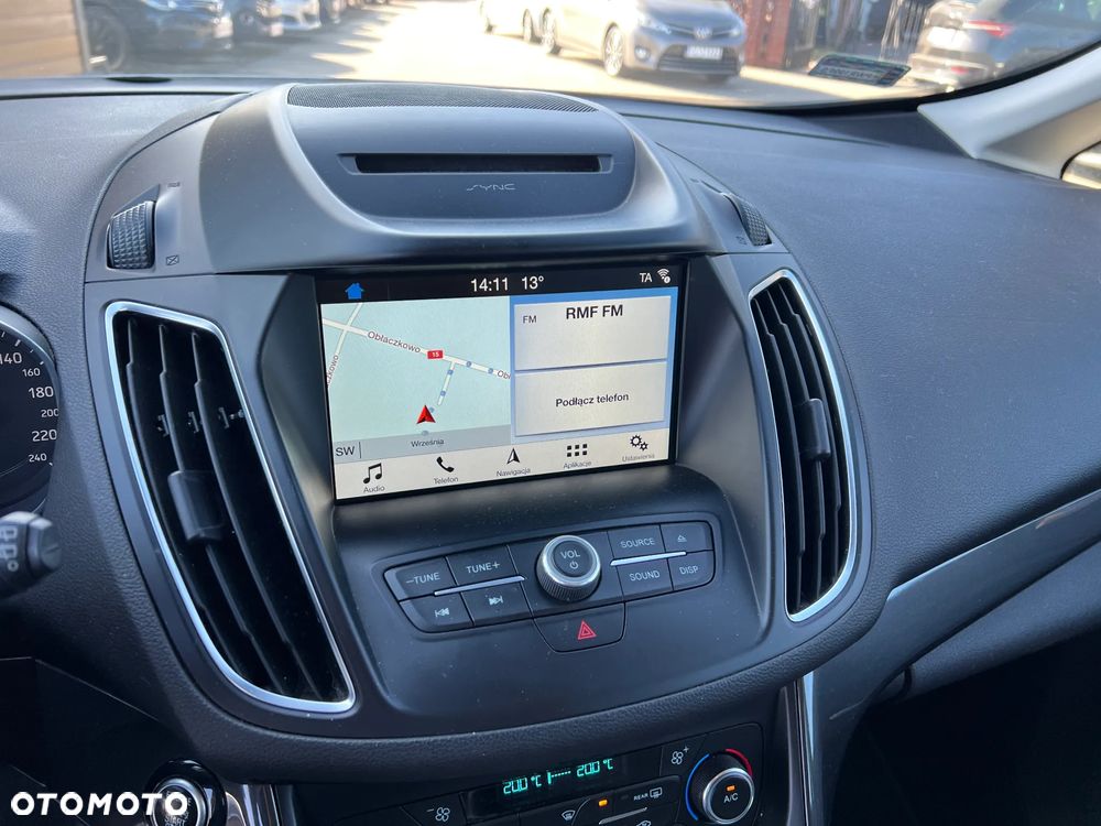 Ford Grand C-MAX - 11