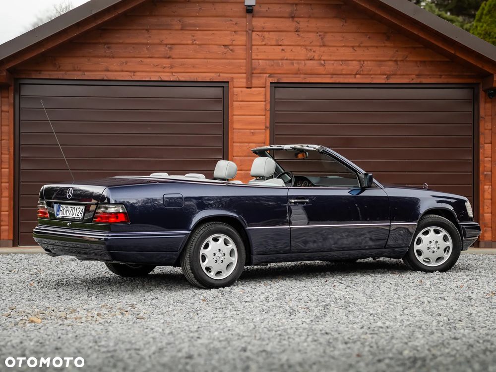 Mercedes-Benz Klasa E - 2