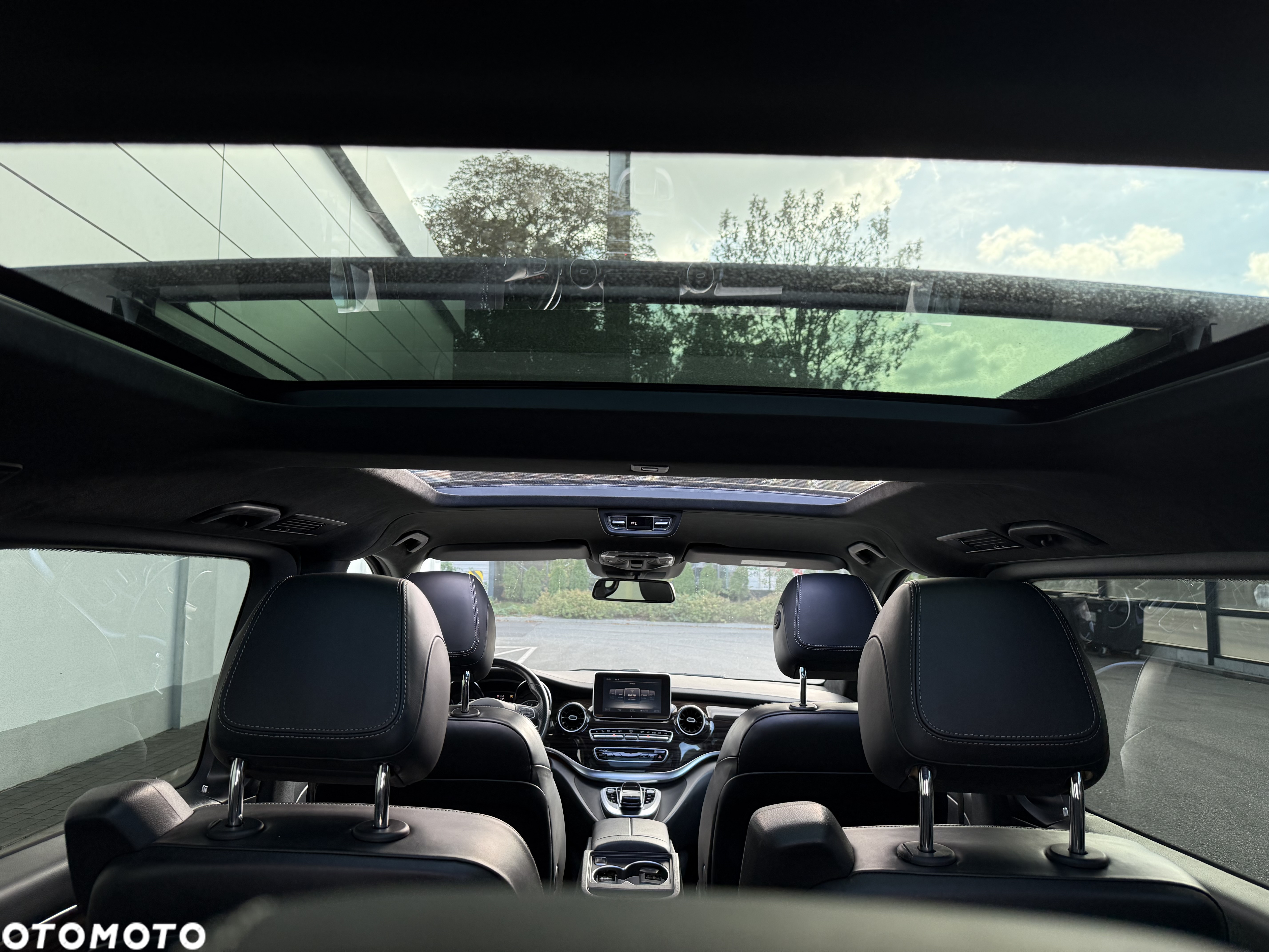 Mercedes-Benz Klasa V 300 d 4-Matic 9G-Tronic - 23