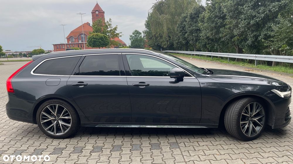 Volvo V90 D4 Momentum - 3