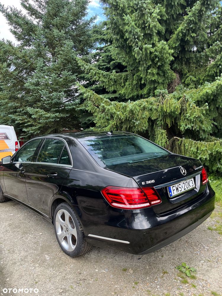 Mercedes-Benz Klasa E 300 BlueTEC HYBRID 7G-TRONIC Elegance - 5