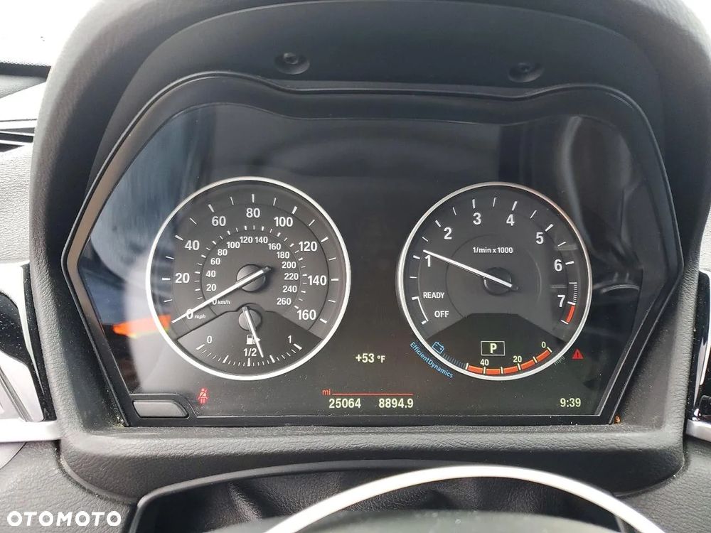 BMW X1 xDrive25i Sport Line - 11
