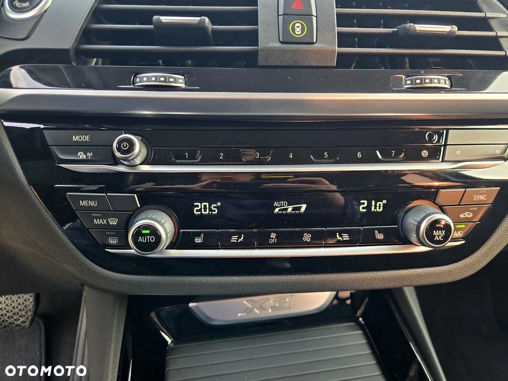 BMW X3 sDrive18d - 34