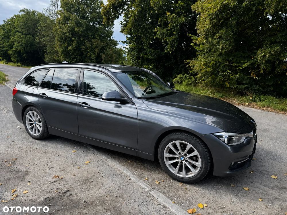 BMW Seria 3 318d Sport Line - 2