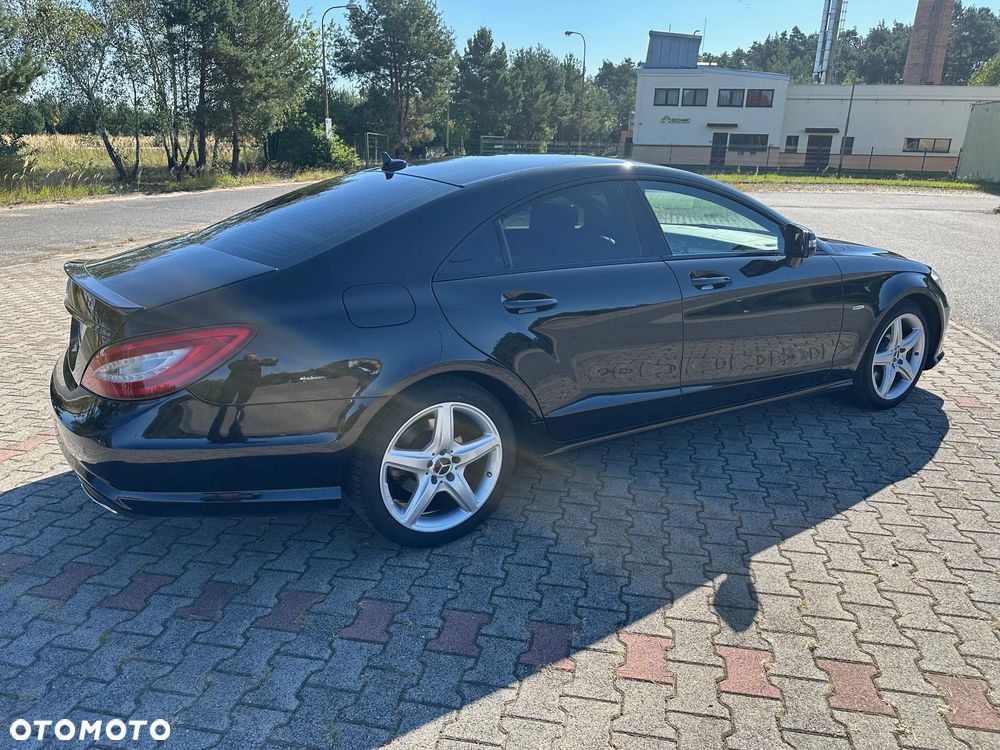 Mercedes-Benz CLS 350 CDI 4-Matic BlueEff - 3
