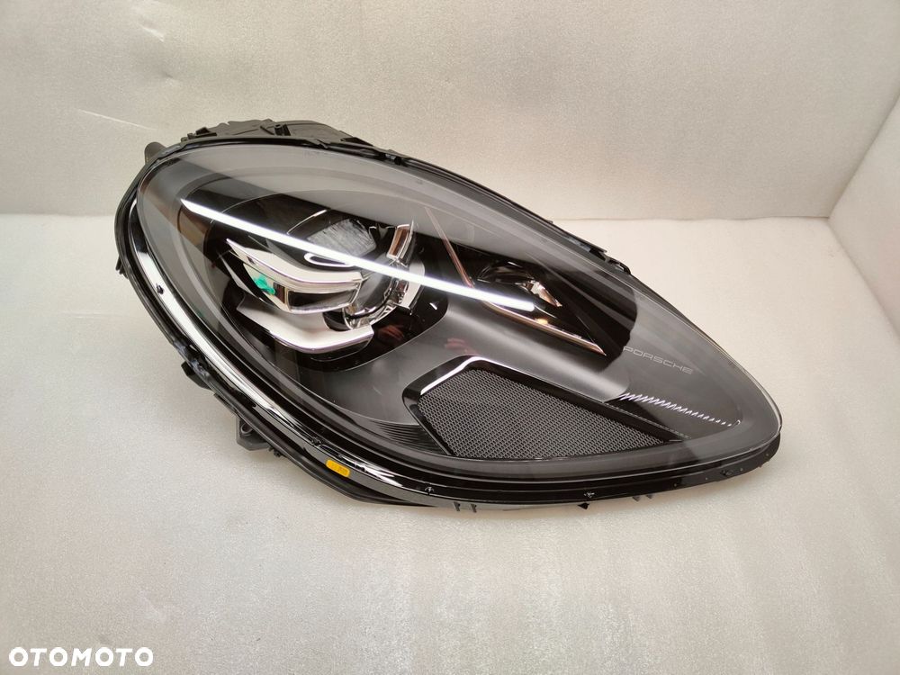porsche macan lift full led lampa prawy przód 95b941080bb - 1
