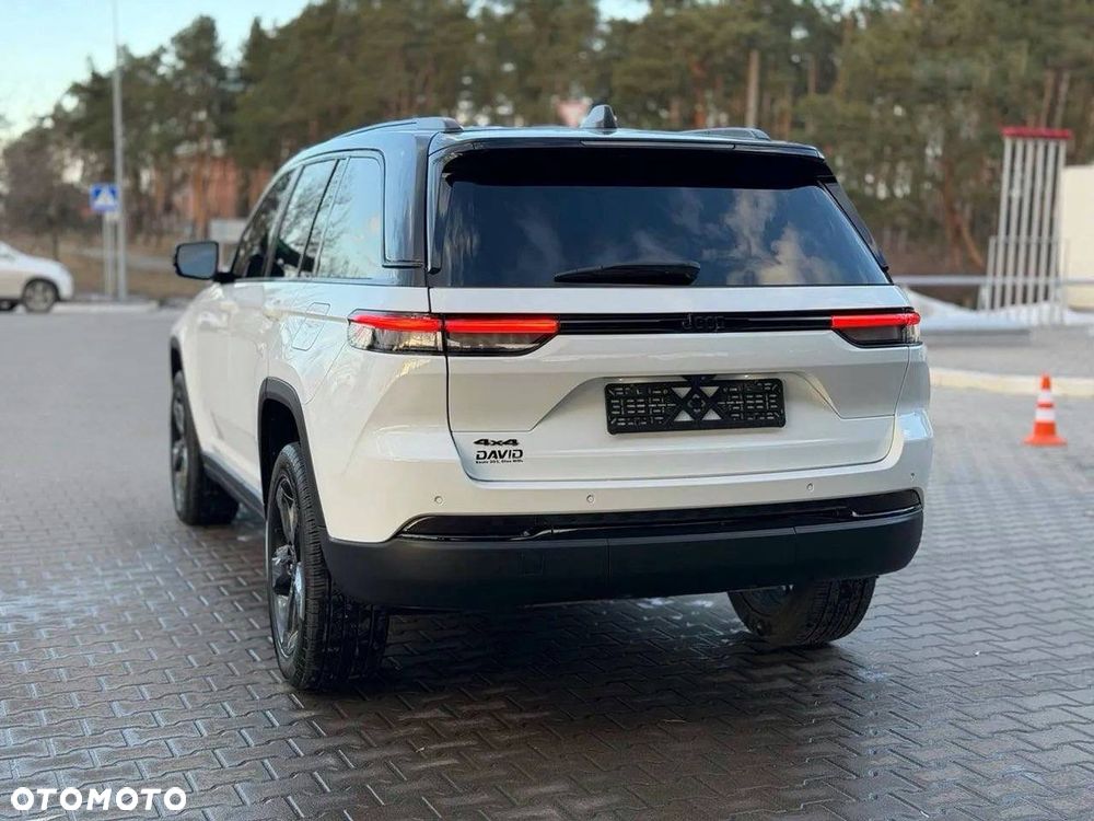 Jeep Grand Cherokee - 5