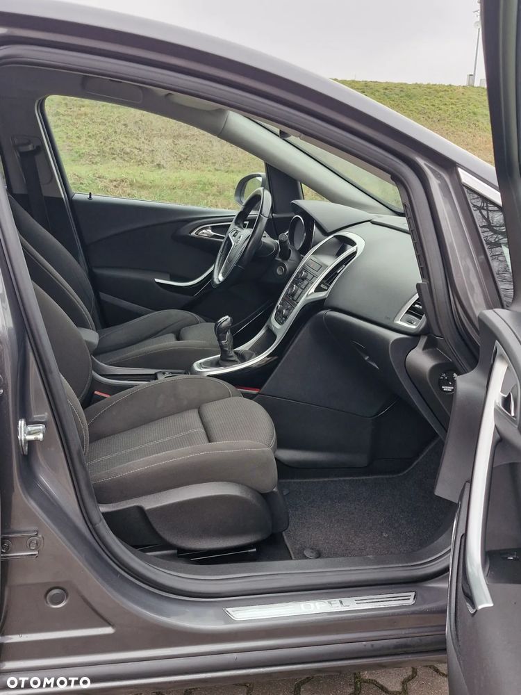 Opel Astra 1.4 T Cosmo - 17