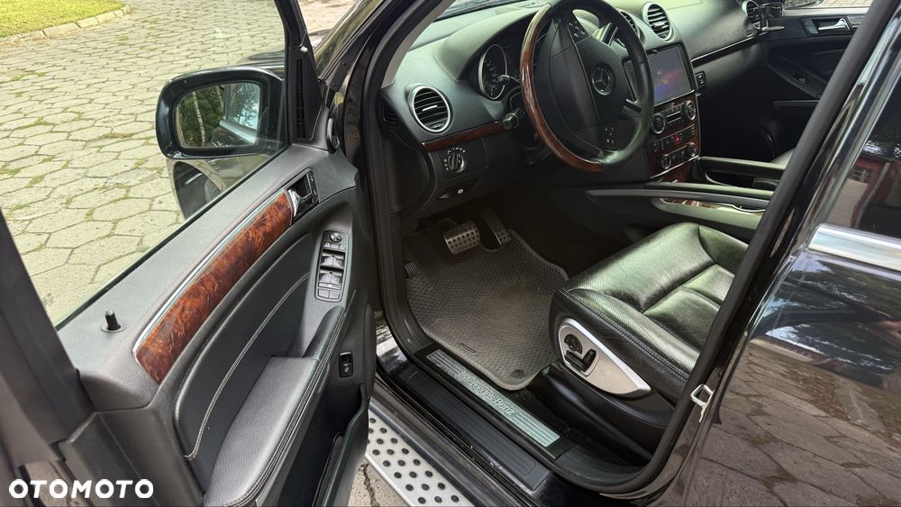 Mercedes-Benz GL - 8