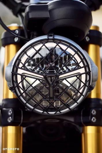 Triumph Scrambler - 9