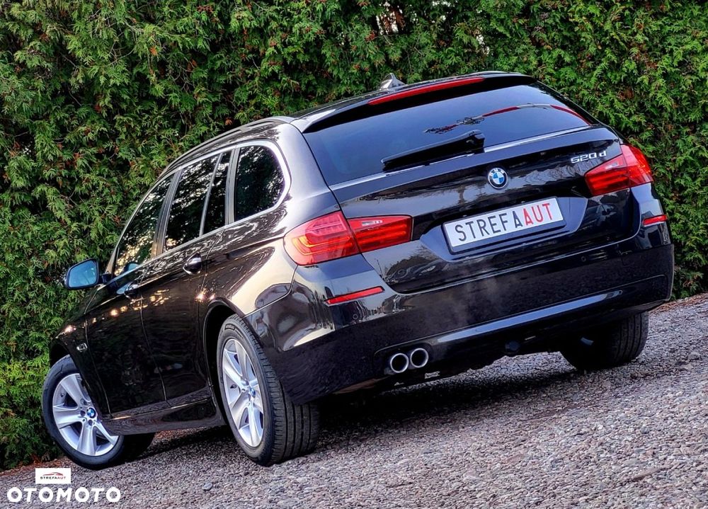 BMW Seria 5 520d Touring - 2
