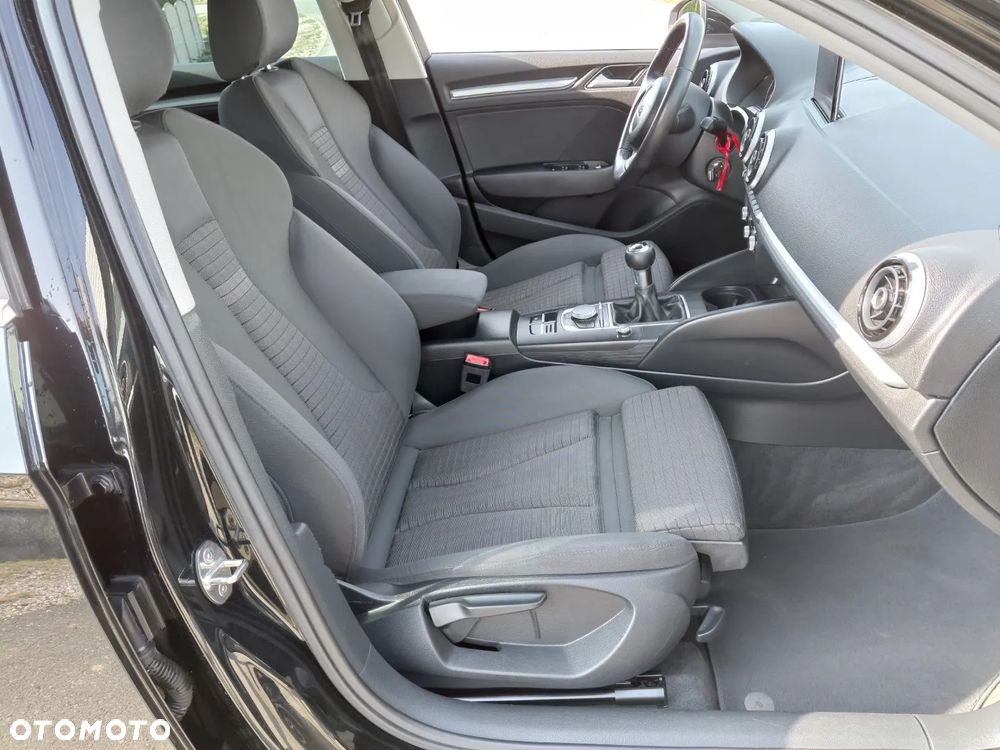 Audi A3 Limousine 1.6 TDI (clean diesel) S line Sportpaket - 18