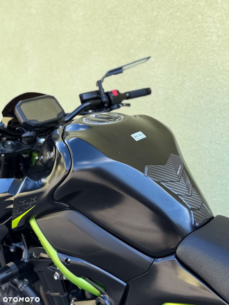 Kawasaki Z 900 - 35