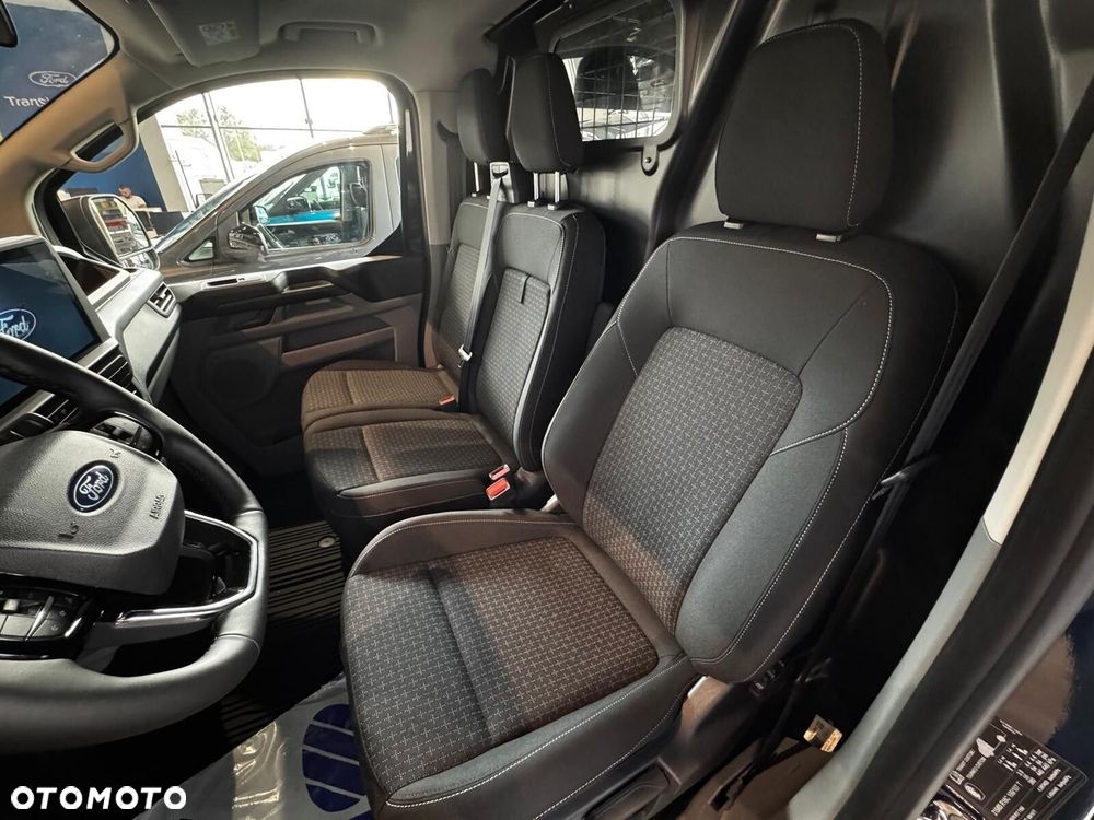 Ford transit-custom VAN TREND 2.0 EcoBlue 136KM A8 AWD - 18