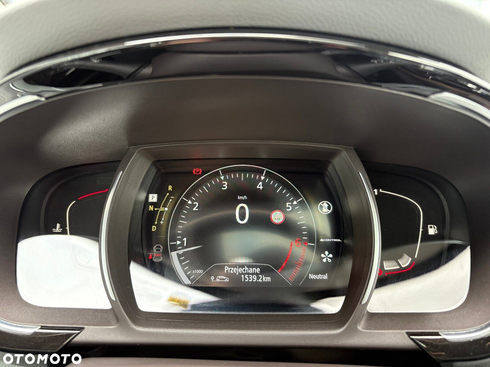 Renault Espace 1.6 TCE Initiale Paris EDC - 26
