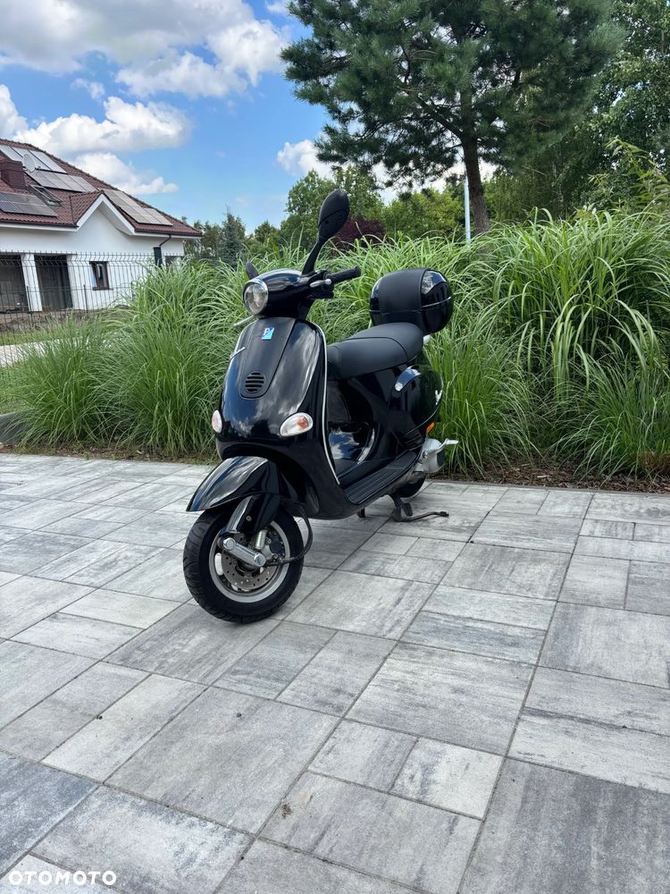 Piaggio Vespa - 3